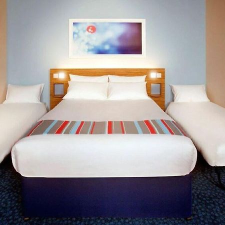 Travelodge Leeds Central Vicar Lane Kültér fotó