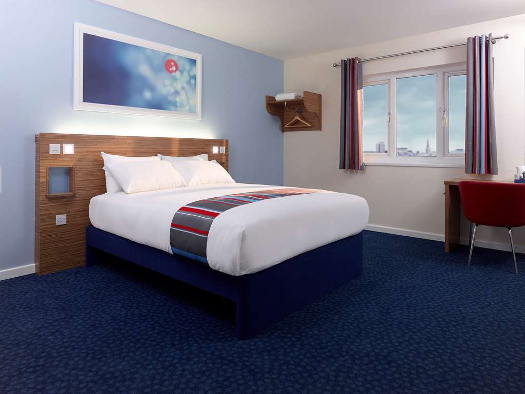 Travelodge Leeds Central Vicar Lane Szoba fotó